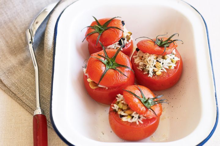 Mediterranean Stuffed Tomatoes with Quinoa